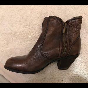 Sam Edelman Linden Booties
